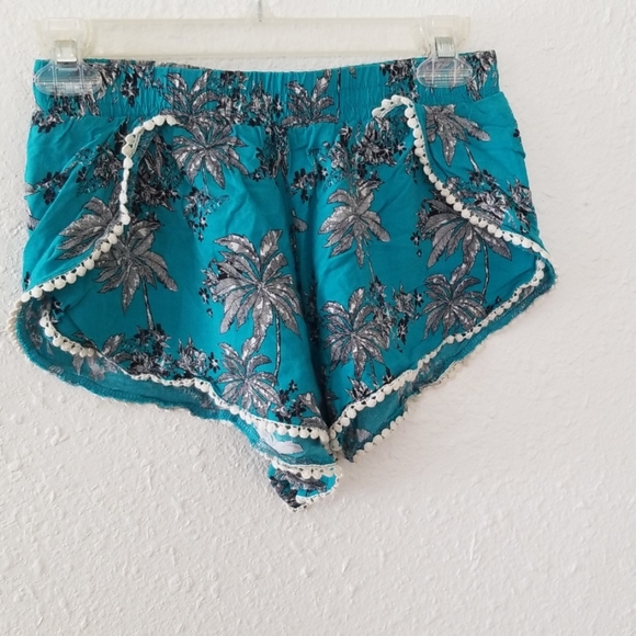 iris Pants - Palm tree pattern print design flowy shorts